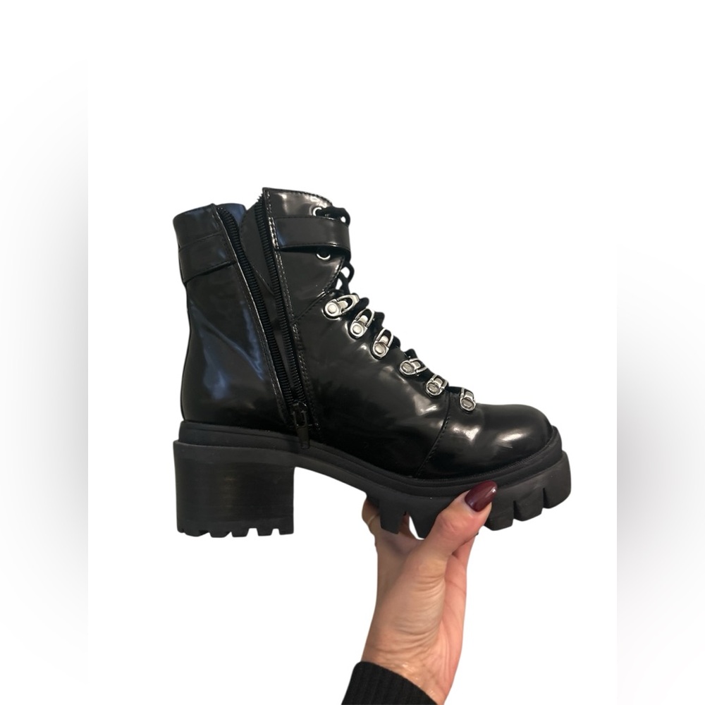 JEFFREY CAMPBELL CZECH FAUX PATENT LEATHER COMBAT BOOTS - SZ 6